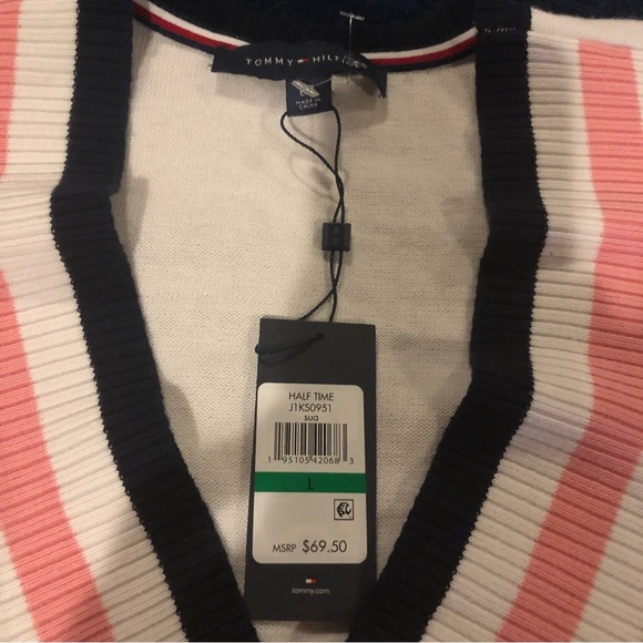 NWT Tommy Hilfiger Cropped V neck collegiate sweater Large - Picture 3 of 6
